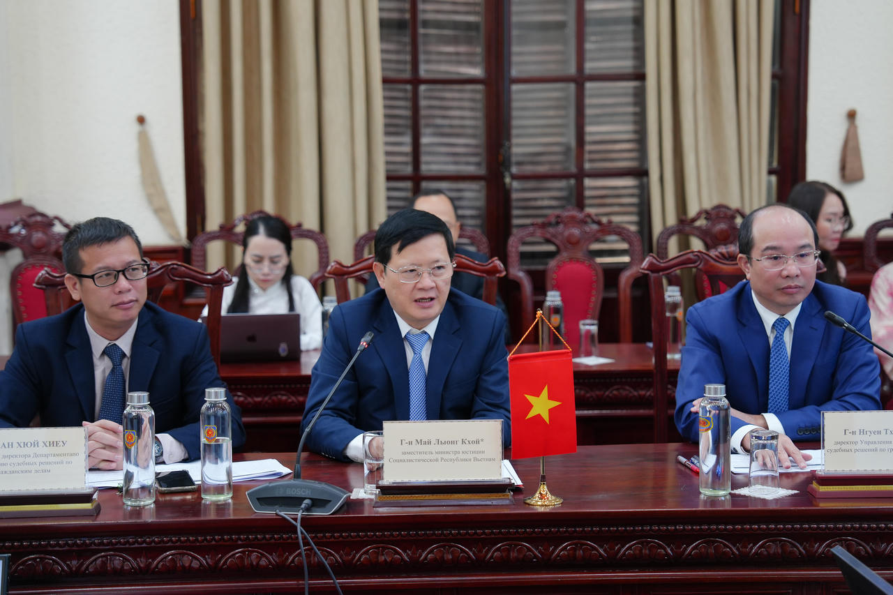 Thứ trưởng Mai Lương Khôi phát biểu tại buổi lễ.