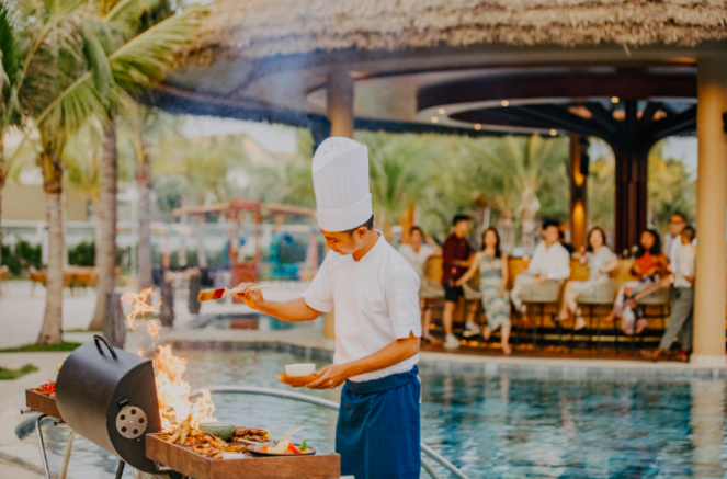 Với khách nghỉ dưỡng, một địa chỉ ăn uống đáng trải nghiệm hoàn toàn có thể trở thành yếu tố quyết định khi lựa chọn điểm đến. Ảnh: New World Phu Quoc