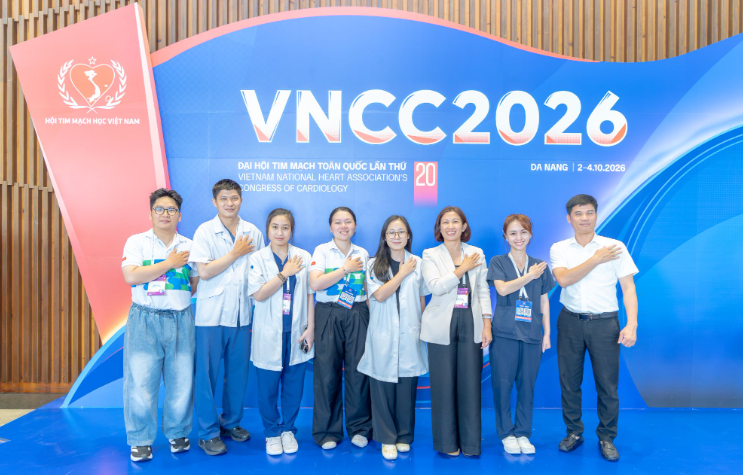 Đội ngũ dược sĩ và đại diện Pharmacity tham gia kết nối cùng các bác sĩ, chuyên gia đầu ngành trong lĩnh vực tim mạch tại Đại hội. Ảnh: Pharmacity