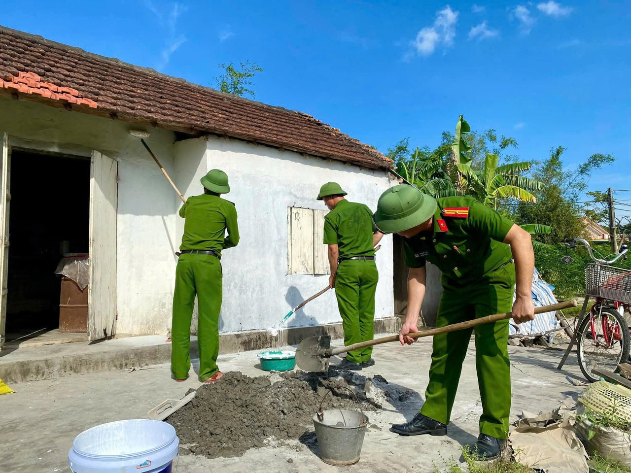 Khi Công an cấp xã trở thành điểm tựa giải quyết việc dân cần