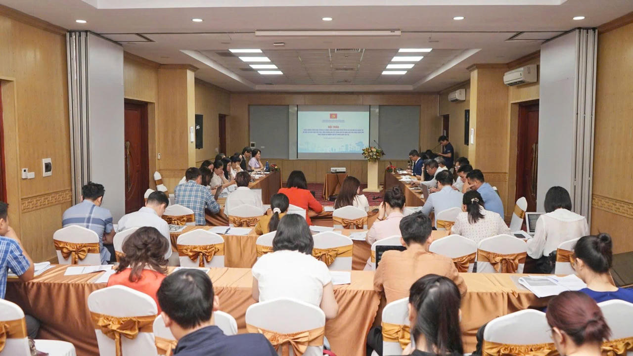 Tăng cường kiểm soát thuốc lá để thu hẹp khoảng cách giữa 'sống lâu' và 'sống khỏe'