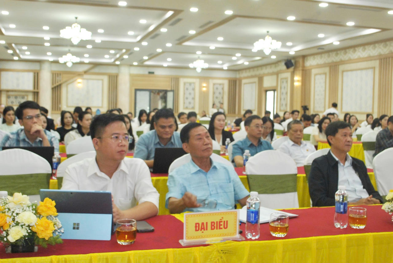 Các đại biểu dự buổi tọa đàm. (Ảnh: PV)