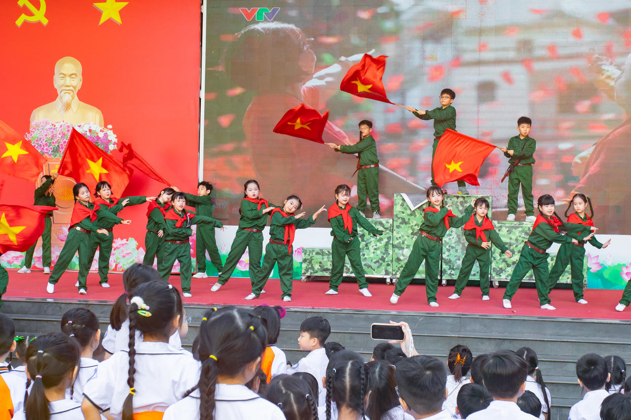Tiểu học Cầu Giấy B đa dạng hình thức giảng dạy, tăng cơ hội trải nghiệm cho học sinh