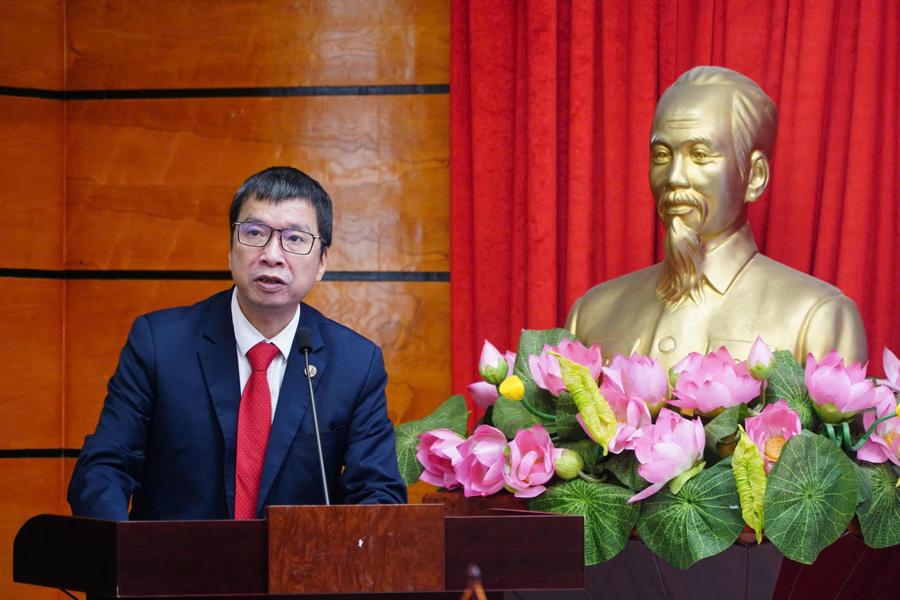 PGS.TS. Nguyễn Văn Quang – Phó Hiệu trưởng Trường Đại học Luật Hà Nội phát biểu khai mạc Hội thảo.