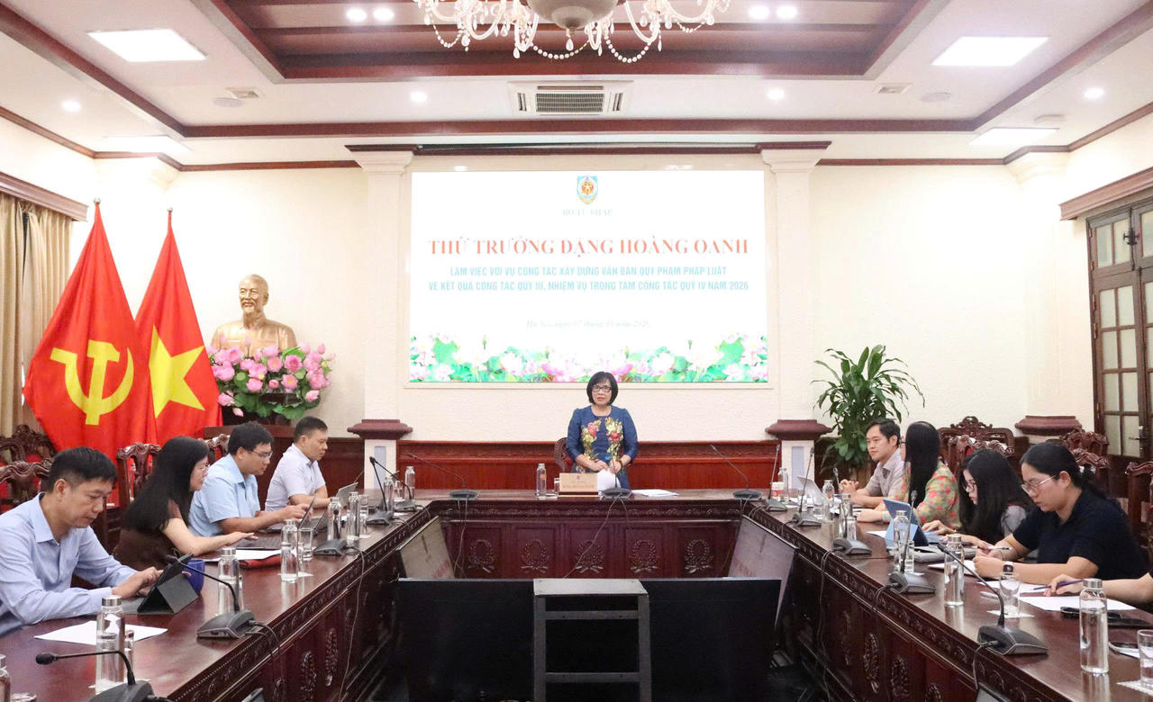Tập trung cao độ nguồn lực cho việc xây dựng, hoàn thiện dự án Luật VBQPPL