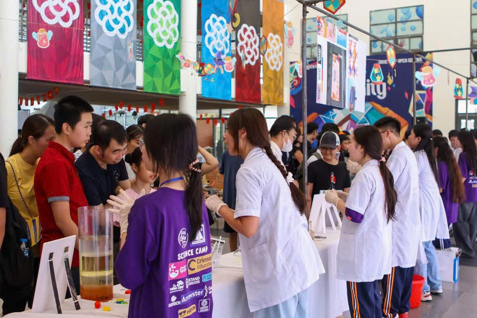 Science Tornado là sân chơi tri thức bổ ích dành cho mọi lứa tuổi, góp phần lan tỏa niềm đam mê khoa học đến với cộng đồng. Ảnh: BTC.