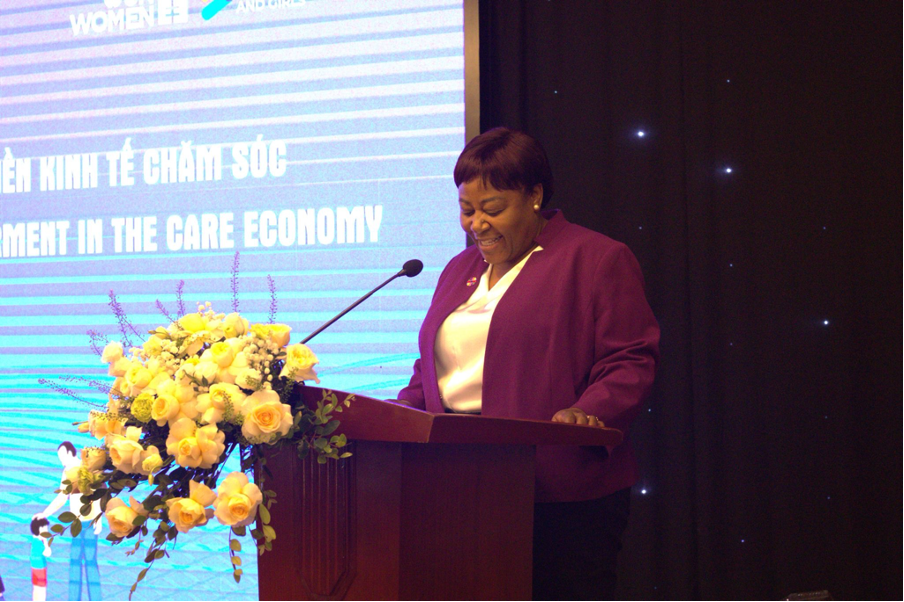 Bà Caroline Nyamayemombe, Trưởng Đại diện UN Women tại Việt Nam. (Ảnh: Thùy Dung)