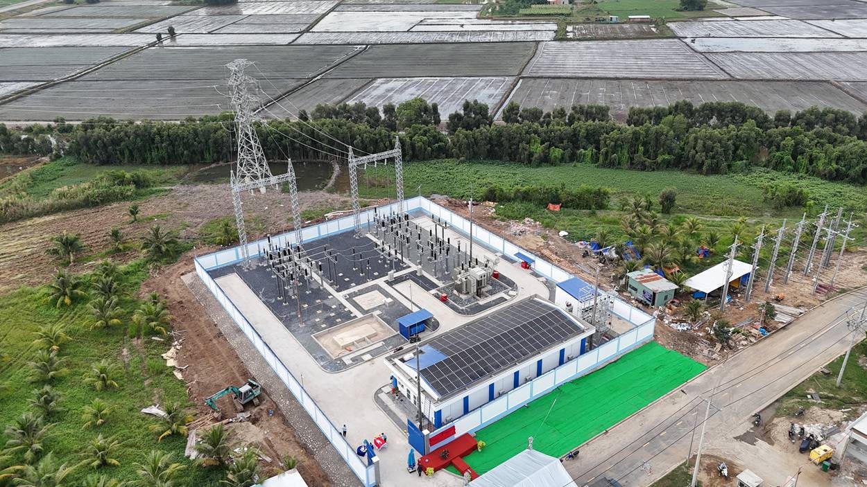 Trạm biến áp 110kV An Hội cấp điện cho hoạt động của KCN Thành Thành Công (tỉnh Tây Ninh). Ảnh: EVNSPC