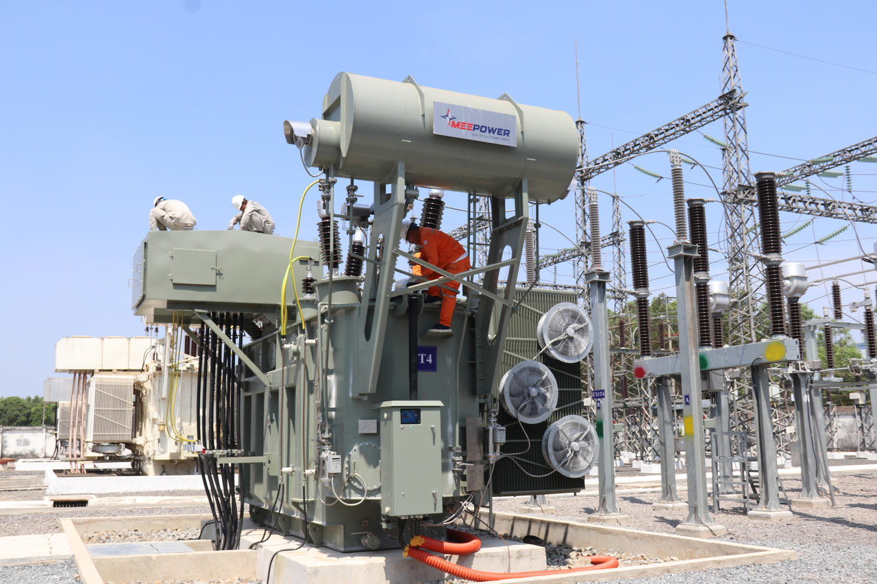 Máy biến áp (MBA) thứ 3 tại Trạm biến áp 110kV An Phước (TP Đồng Nai) được EVNSPC đóng điện, đưa vào vận hành từ tháng 4/2026, góp phần tăng cường năng lực cung cấp điện cho khu vực phía Nam tỉnh Đồng Nai, đặc biệt là địa bàn Long Thành và các KCN trọng điểm. Ảnh: EVNSPC