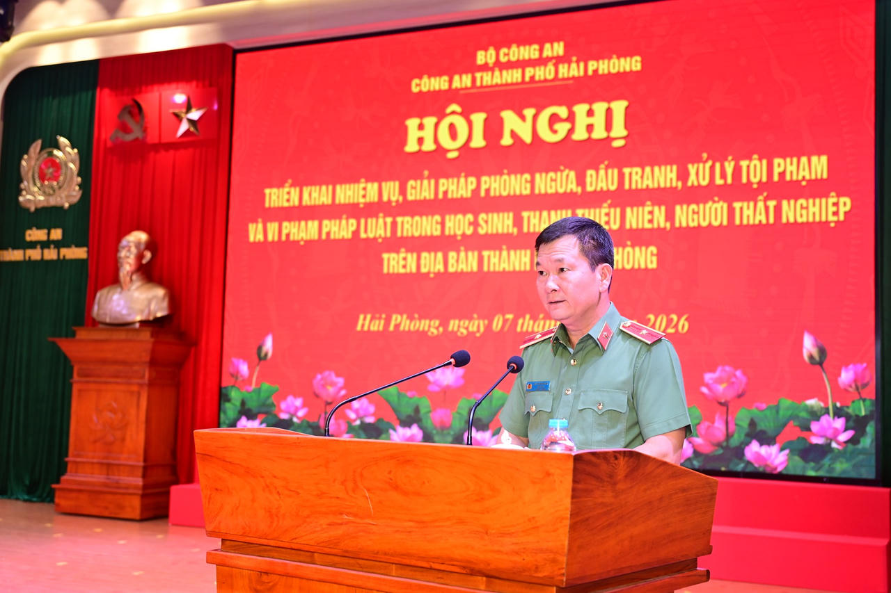 Thiếu tướng Bùi Quang Bình, Giám đốc CATP phát biểu tại Hội nghị (Ảnh CATP)