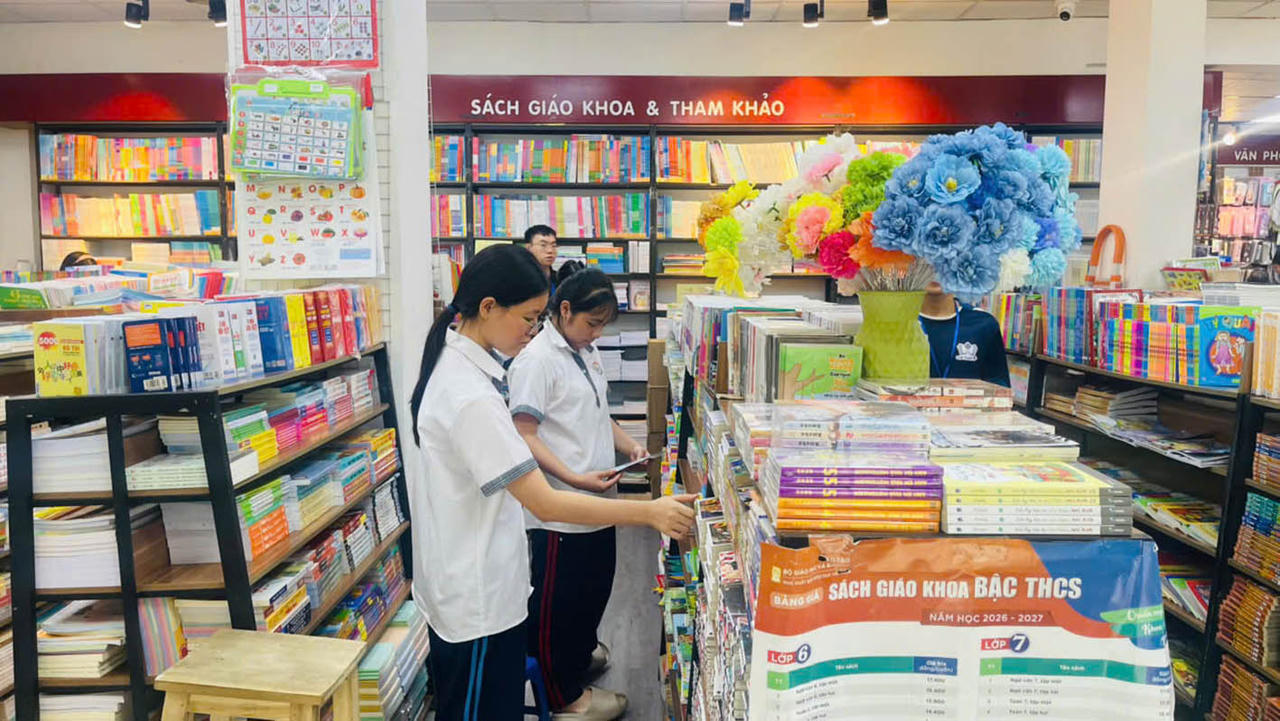 Rà soát, hoàn thiện Chương trình, sách giáo khoa: Hướng tới một chương trình thống nhất, liên thông