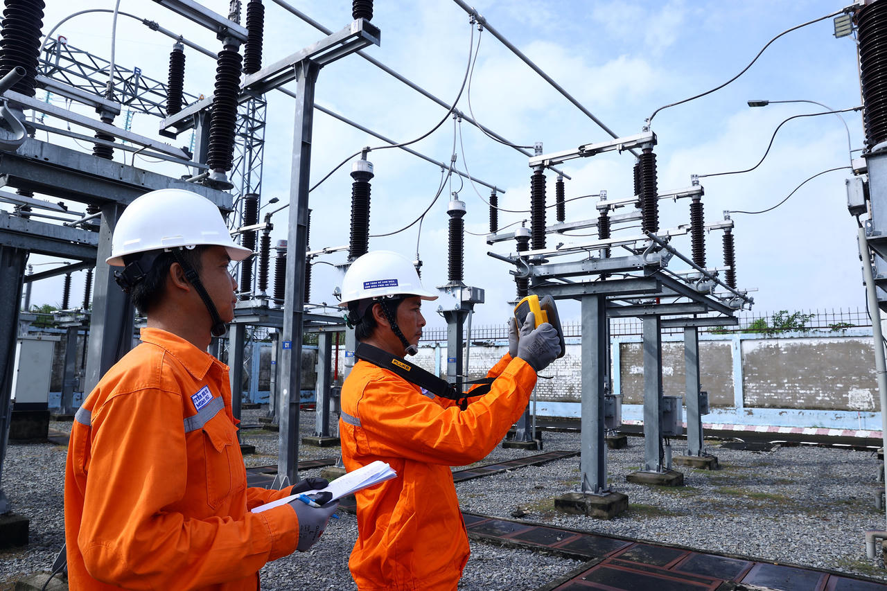 Điện cấp cho các KCN đảm bảo tiêu chí N-1. Ảnh: EVNSPC