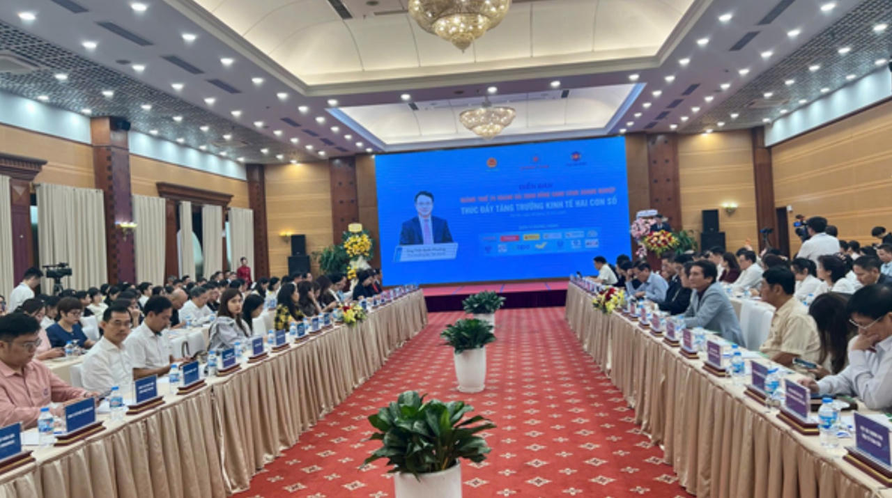Gỡ vướng thuế - hải quan: Khơi thông động lực tăng trưởng