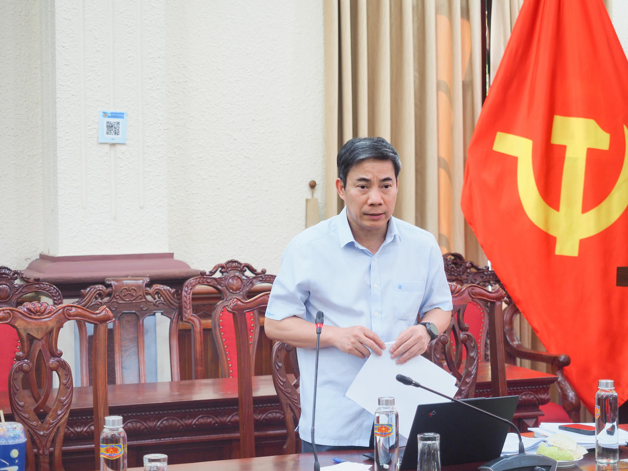 Cục trưởng Nguyễn Hồng Hải báo cáo tại buổi làm việc.