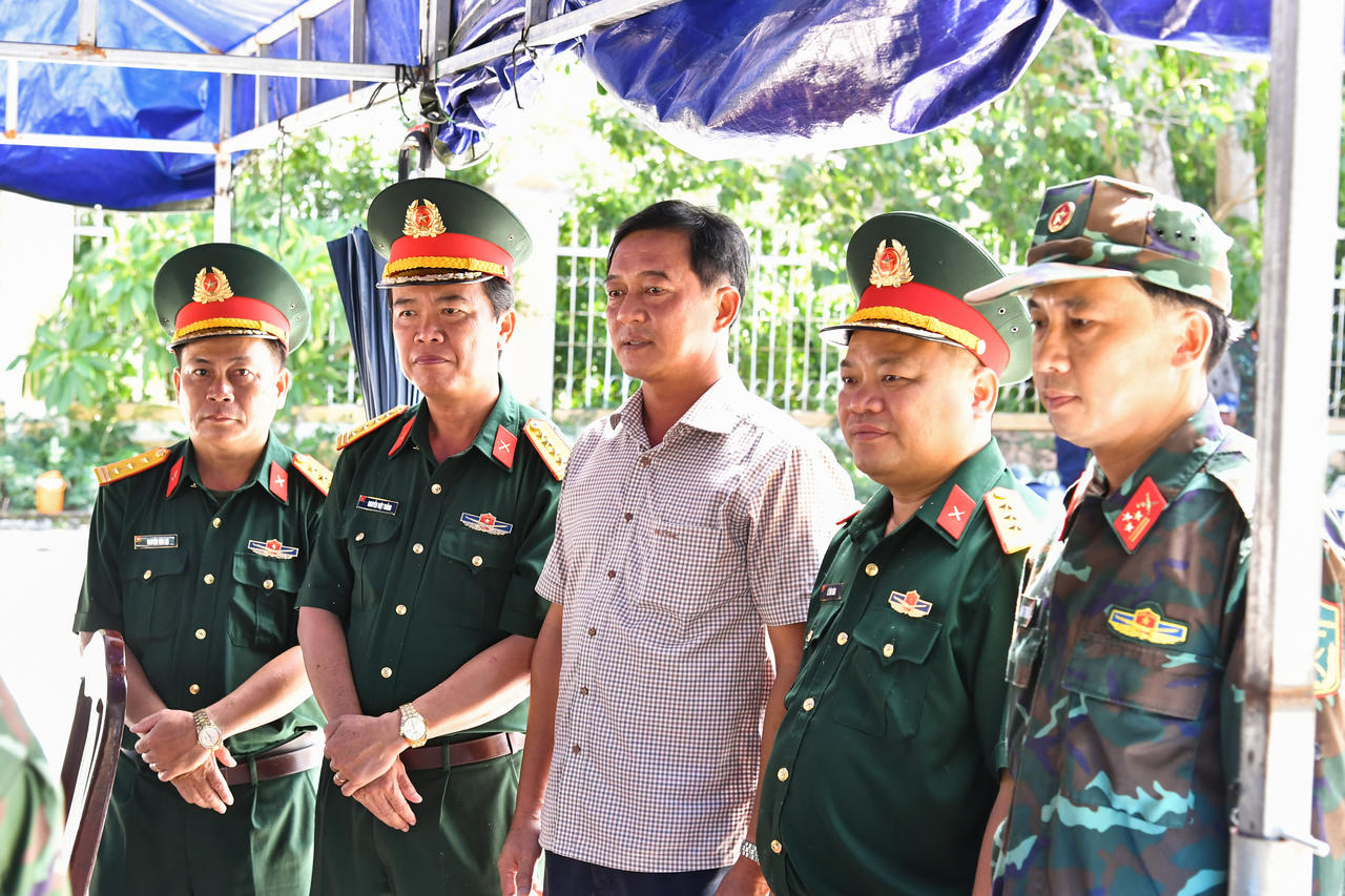 An Giang: Vượt tiến độ với khối lượng lấy mẫu sinh phẩm hài cốt liệt sĩ lớn nhất Quân khu 9