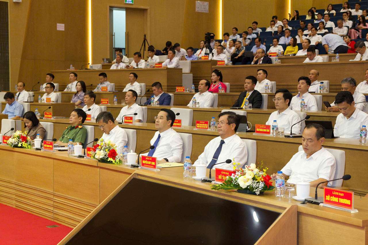 Lào Cai cam kết đồng hành, tháo gỡ khó khăn cho doanh nghiệp