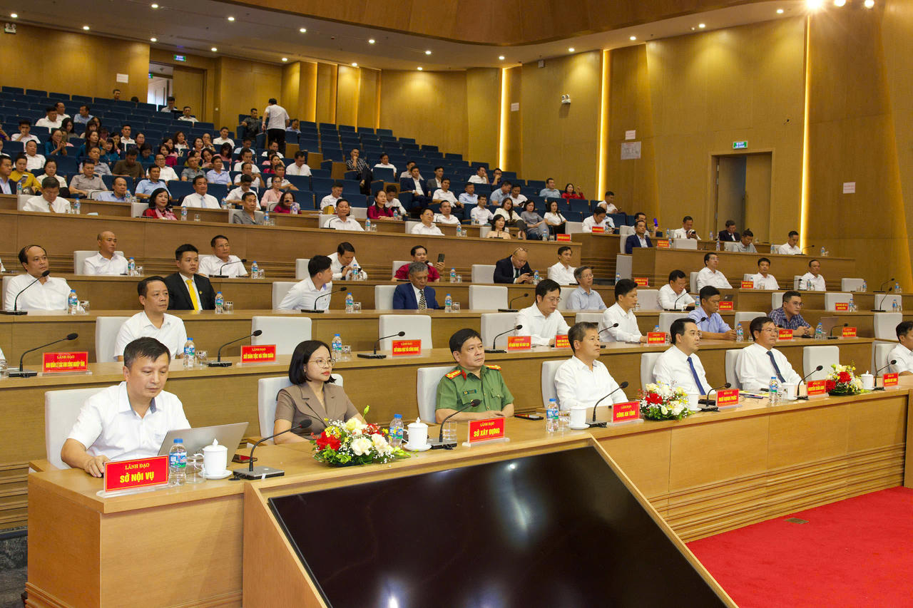 Lào Cai cam kết đồng hành, tháo gỡ khó khăn cho doanh nghiệp