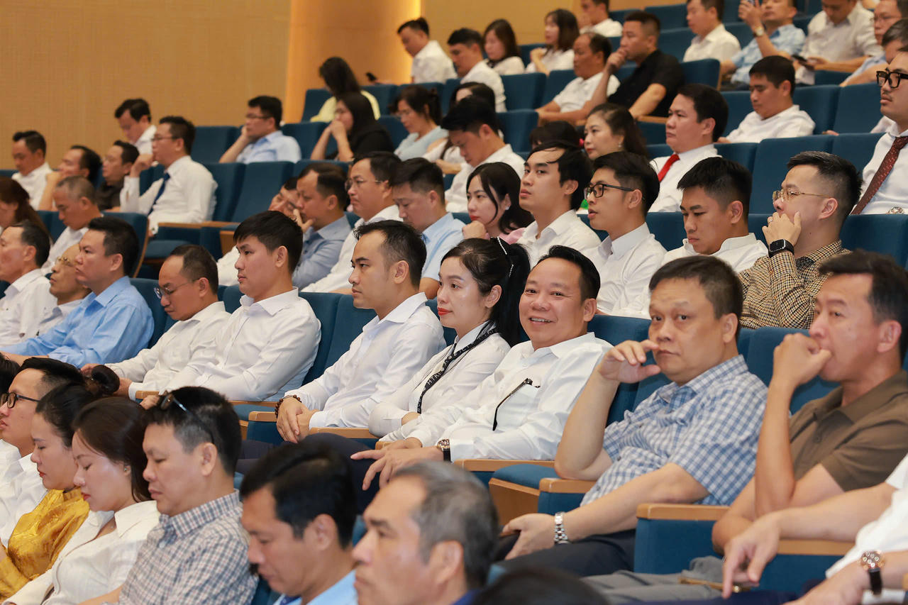 Lào Cai cam kết đồng hành, tháo gỡ khó khăn cho doanh nghiệp