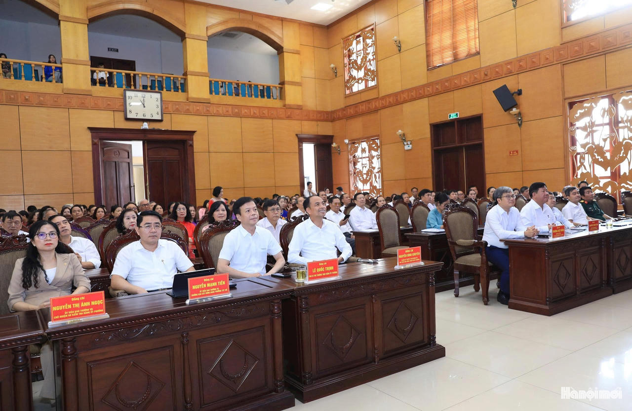 Các đại biểu tham dự Lễ phát động (Ảnh: Xuân Hải).