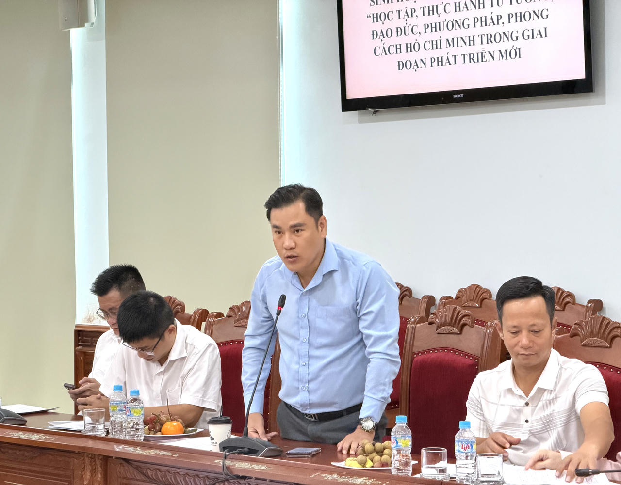 Học Bác để nâng cao bản lĩnh chính trị và đạo đức nghề nghiệp người làm báo