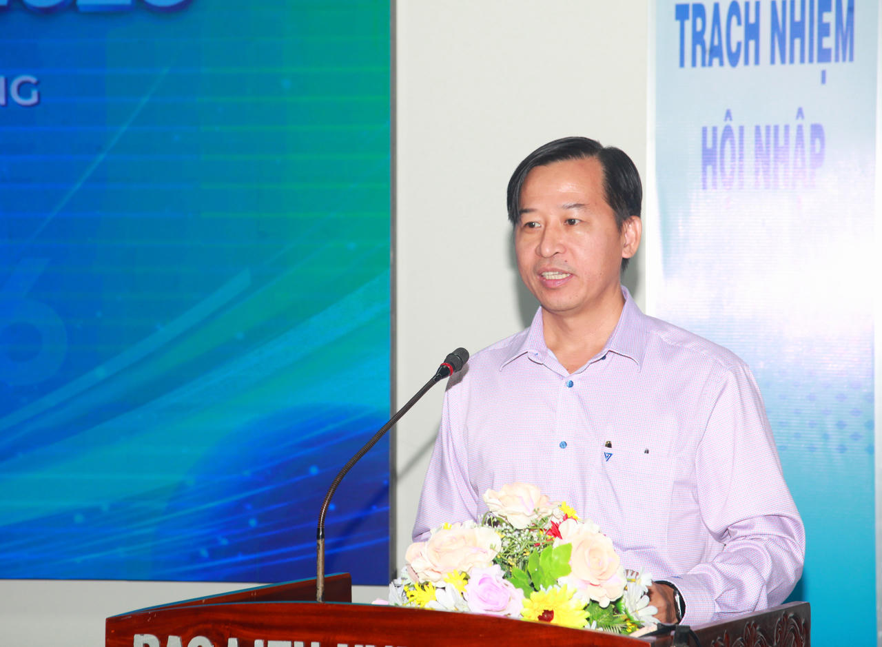 TS. Quách Văn Ấn - Phó Giám đốc Sở Khoa học và Công nghệ tỉnh Cà Mau, Trưởng Ban Tổ chức cuộc thi, phát biểu khai mạc (Ảnh: T.N).