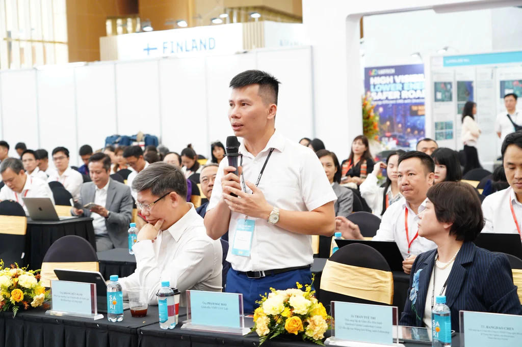 Ông Phạm Đắc Bảo, Giám đốc VNPT UAV Lap chia sẻ tại Diễn đàn. (Ảnh: MST)