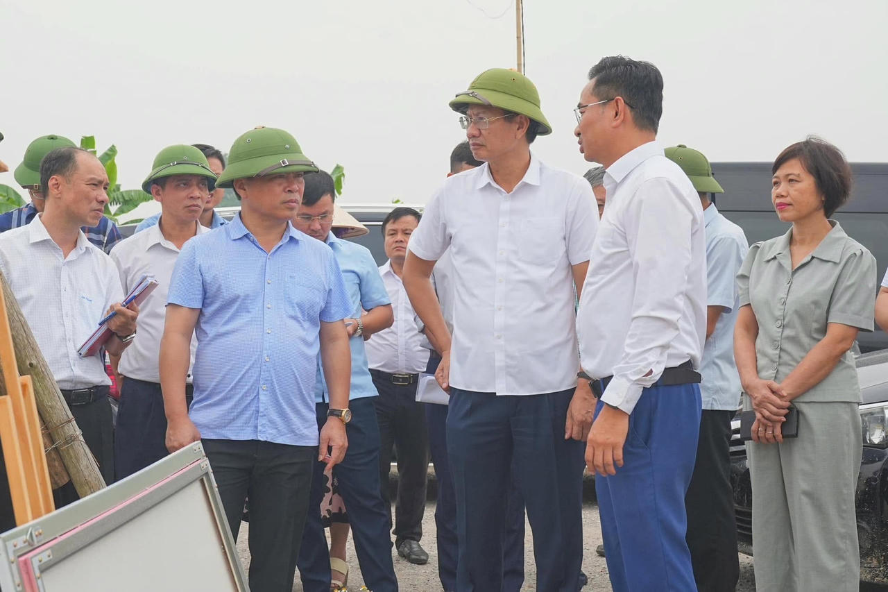 Đẩy nhanh tiến độ các dự án giao thông, công nghiệp trọng điểm phía Nam Hải Phòng