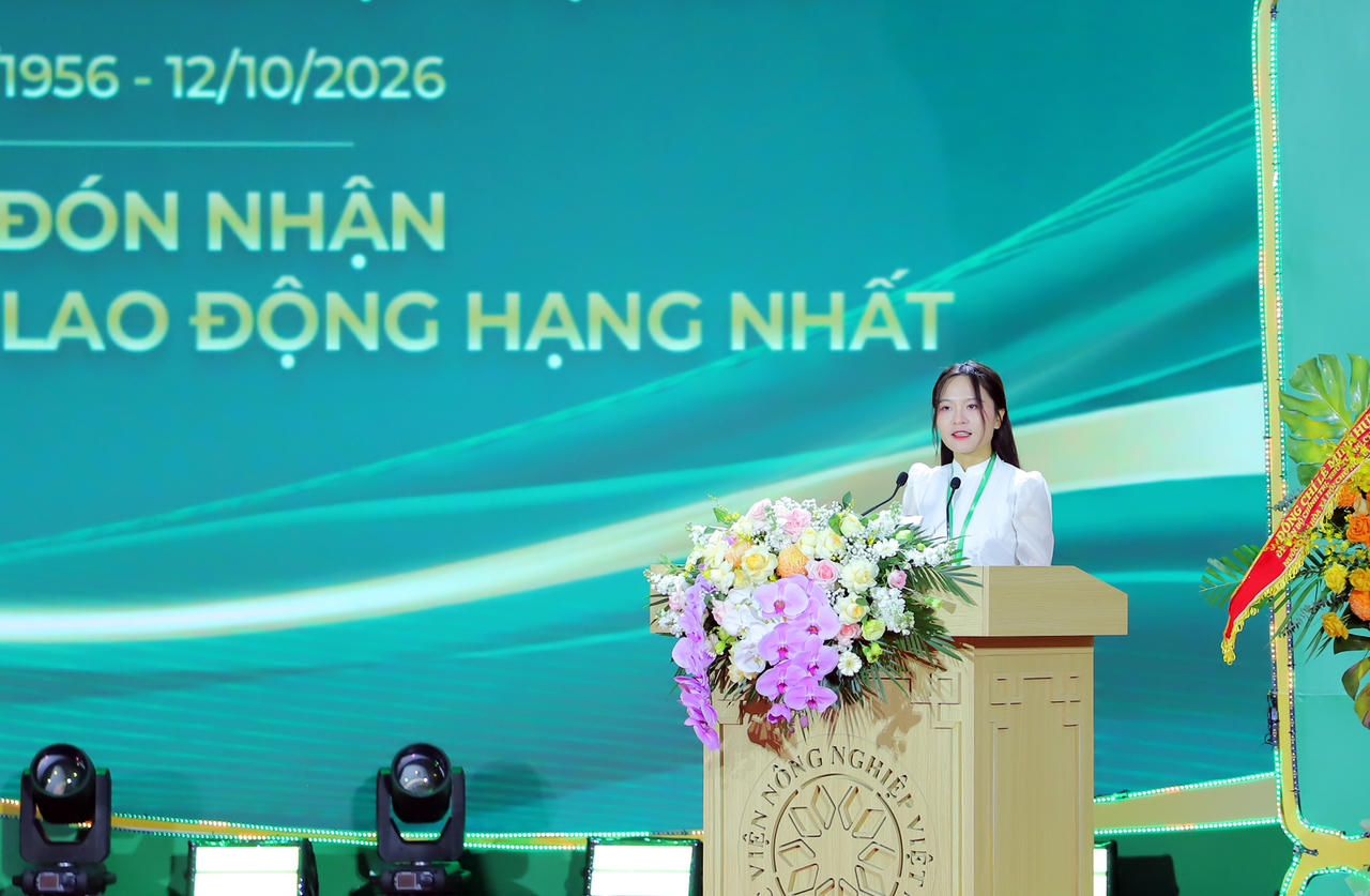 Sinh viên Học viện Nông nghiệp Việt Nam bày tỏ niềm  tự hào khi được học tập dưới mái trường thân yêu 