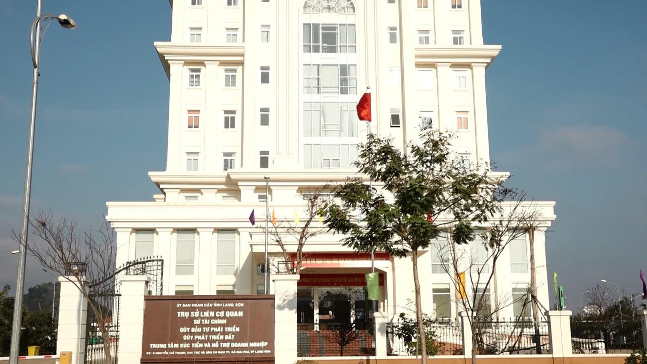 Sở Tài chính tỉnh Lạng Sơn đang thẩm định nhiều hồ sơ mở rộng, nâng công suất các mỏ đá vôi. Ảnh: MH