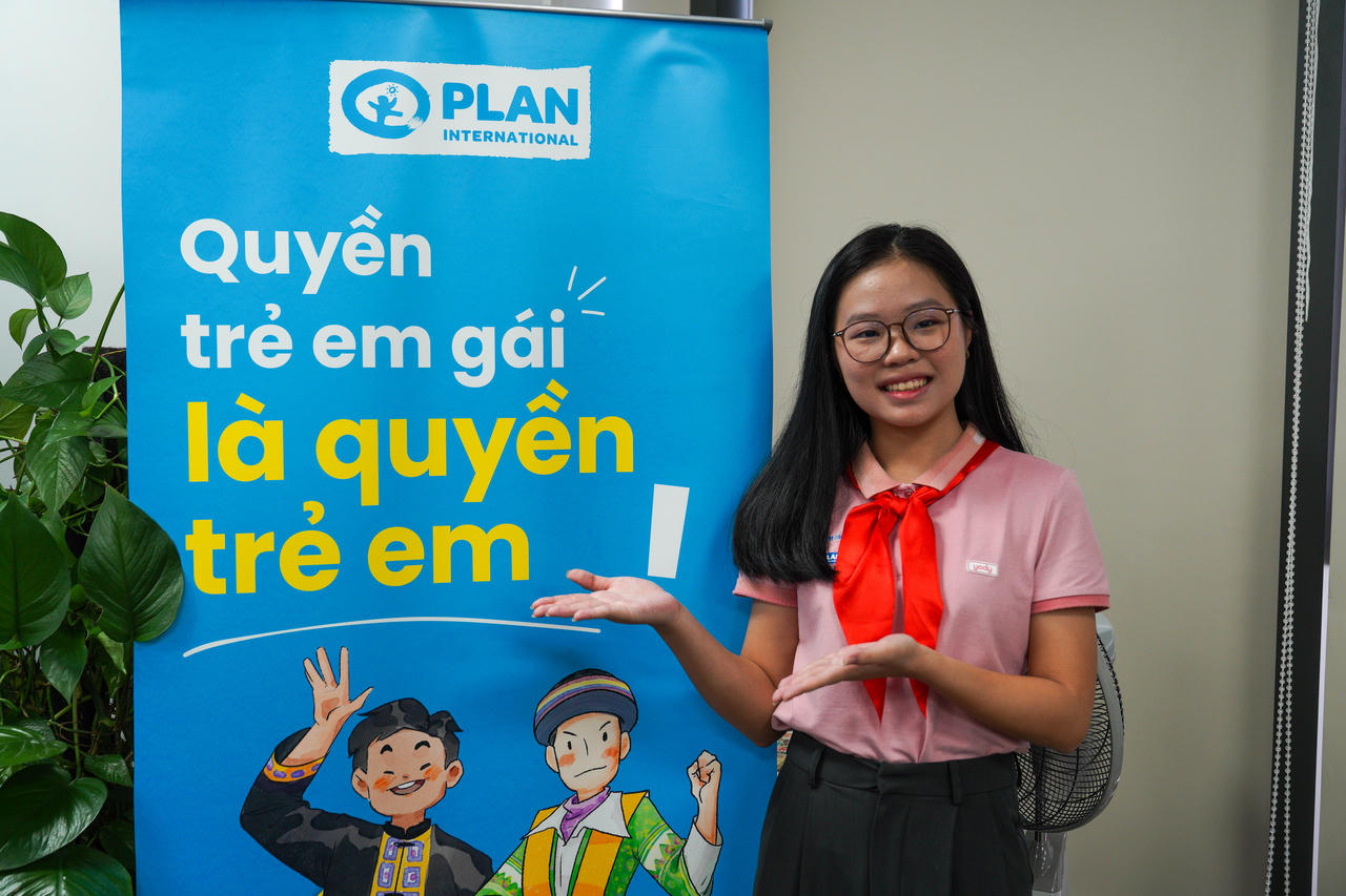 Em Tiên (Quảng Trị) được trao quyền đóng vai Giám đốc Quốc gia tổ chức Plan International Việt Nam trong chuỗi sự kiện Trao quyền cho trẻ em gái (Girls Takeover) 2024