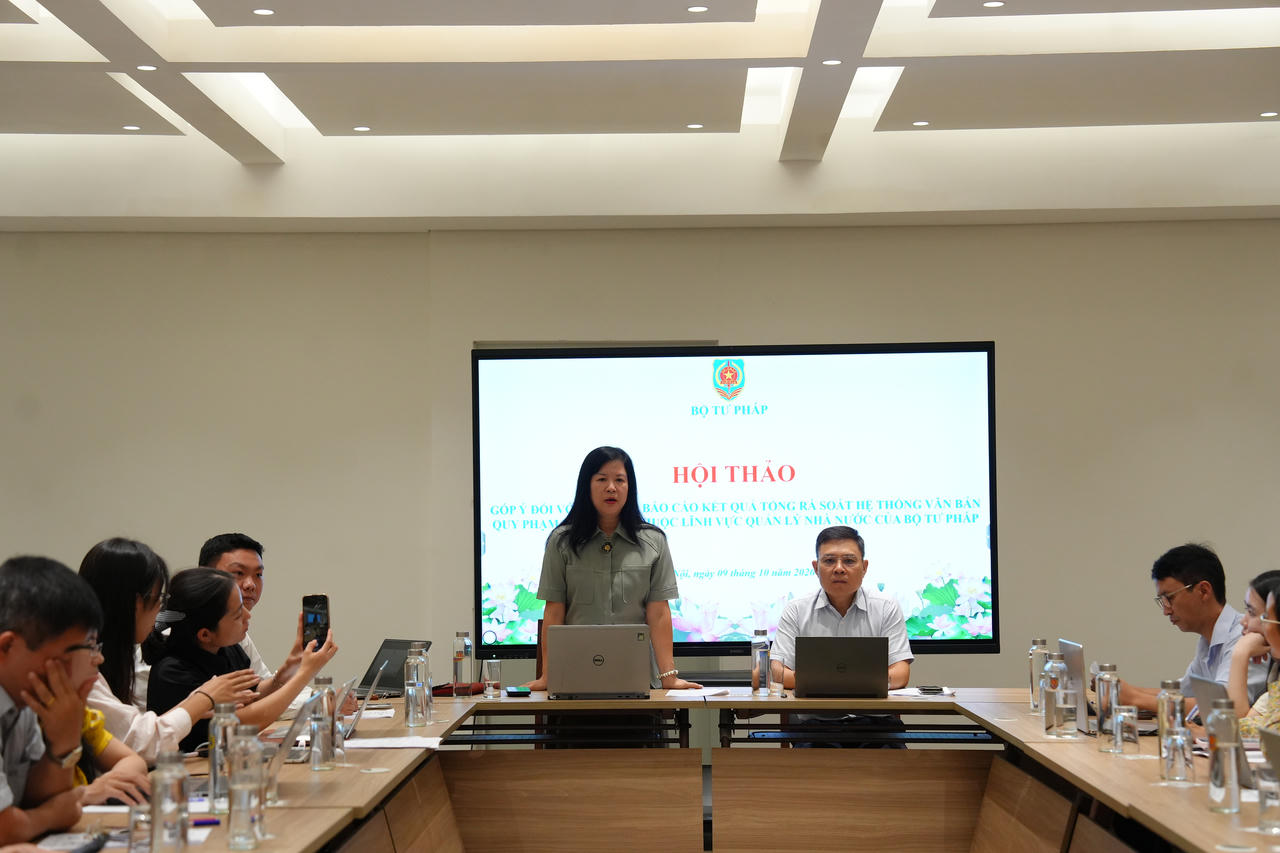 Phó Vụ trưởng Đỗ Thị Thanh Hương phát biểu.