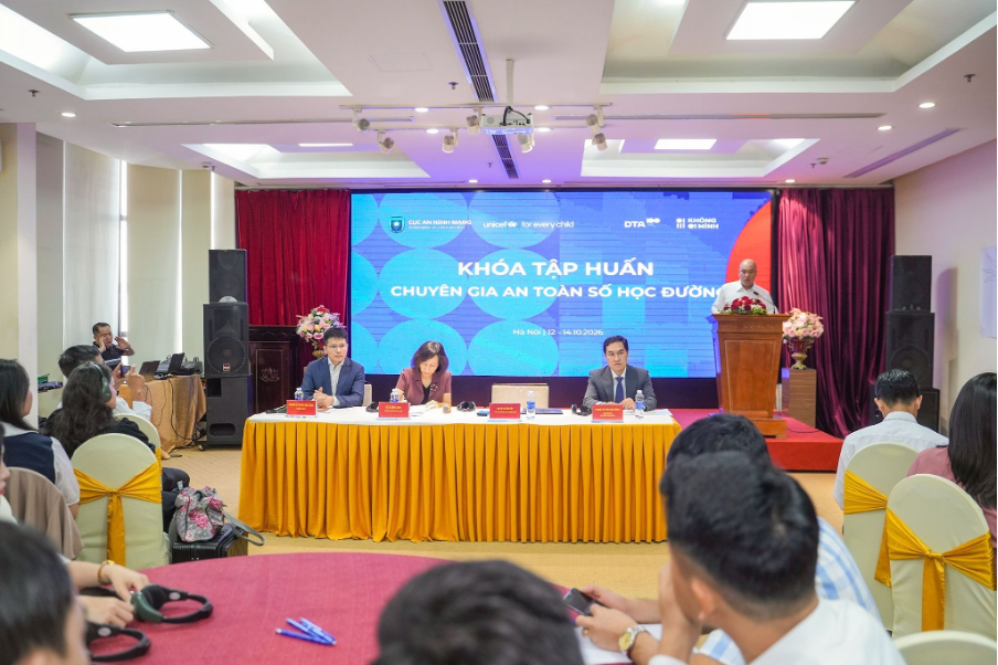Khai mạc khóa tập huấn nhằm tăng cường năng lực bảo vệ trẻ em trên môi trường mạng 