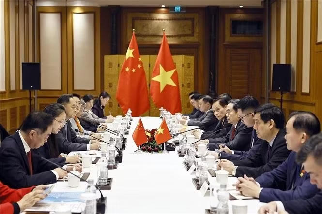 Chủ tịch Quốc hội Trần Thanh Mẫn tiếp các nhân sĩ hữu nghị Trung Quốc. Ảnh: Doãn Tấn/TTXVN