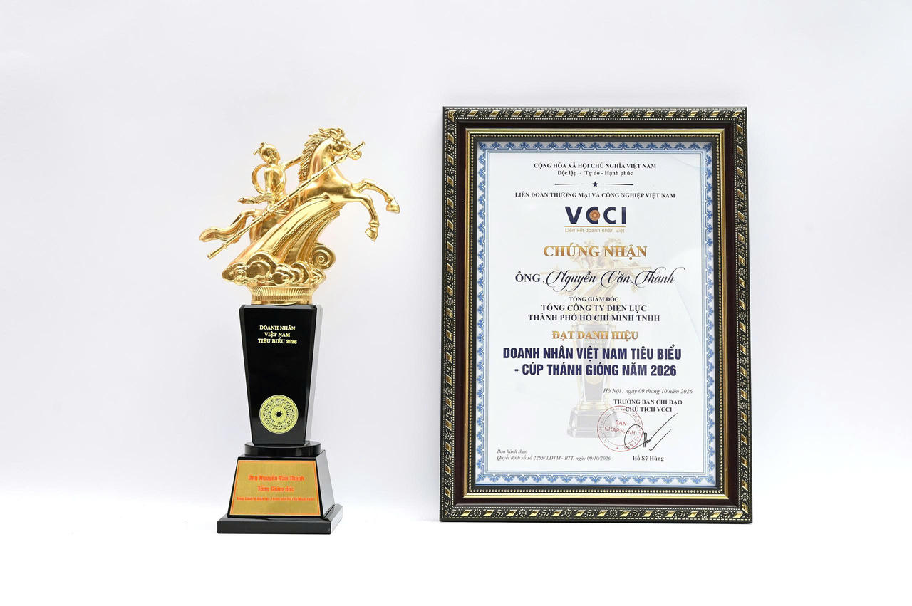 Tổng giám đốc EVNHCMC Nguyễn Văn Thanh được vinh danh “Doanh nhân Việt Nam tiêu biểu - Cúp Thánh Gióng” năm 2026