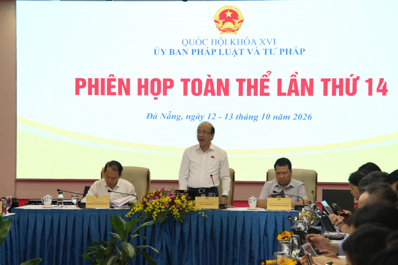Ủy ban Pháp luật và Tư pháp thẩm tra 11 dự án sắp trình Quốc hội