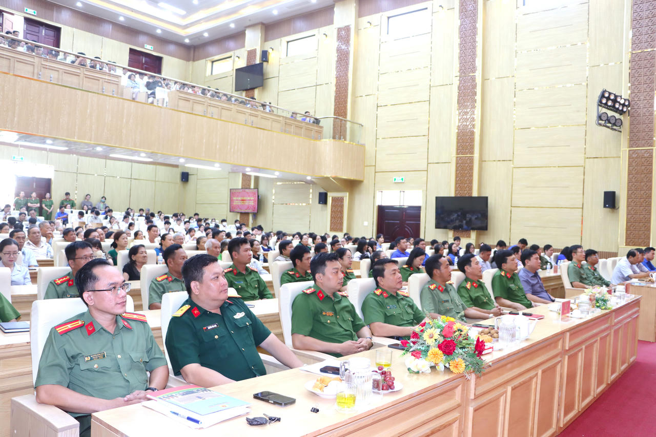 Cà Mau: Hiệp đồng tuyên truyền, chủ động phòng ngừa tội phạm mua bán người