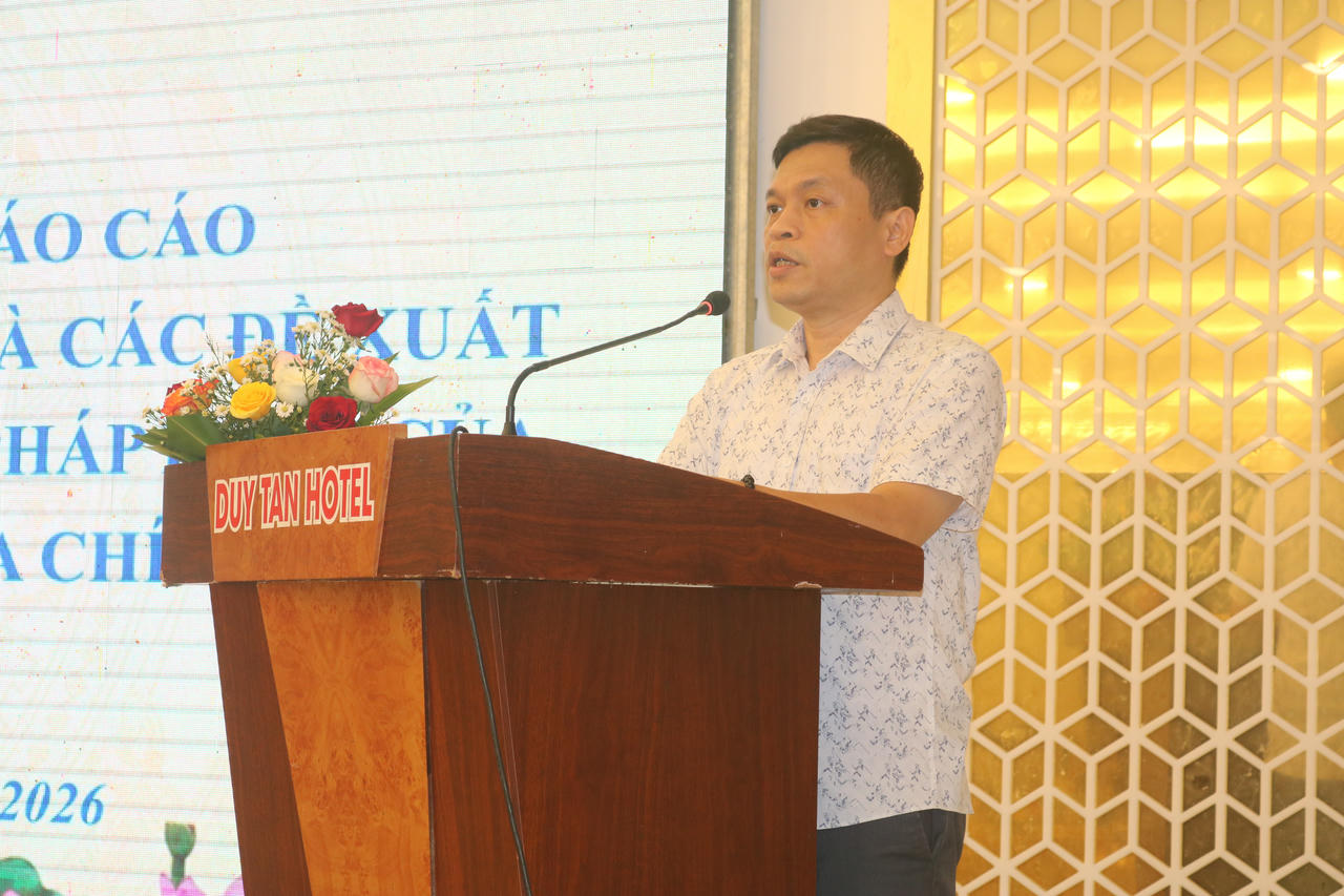 Ông Lê Thanh Bình – Phó Cục trưởng Cục Kiểm tra văn bản và Tổ chức thi hành pháp luật Bộ Tư pháp phát biểu tại tọa đàm (Ảnh: T.Nhung)