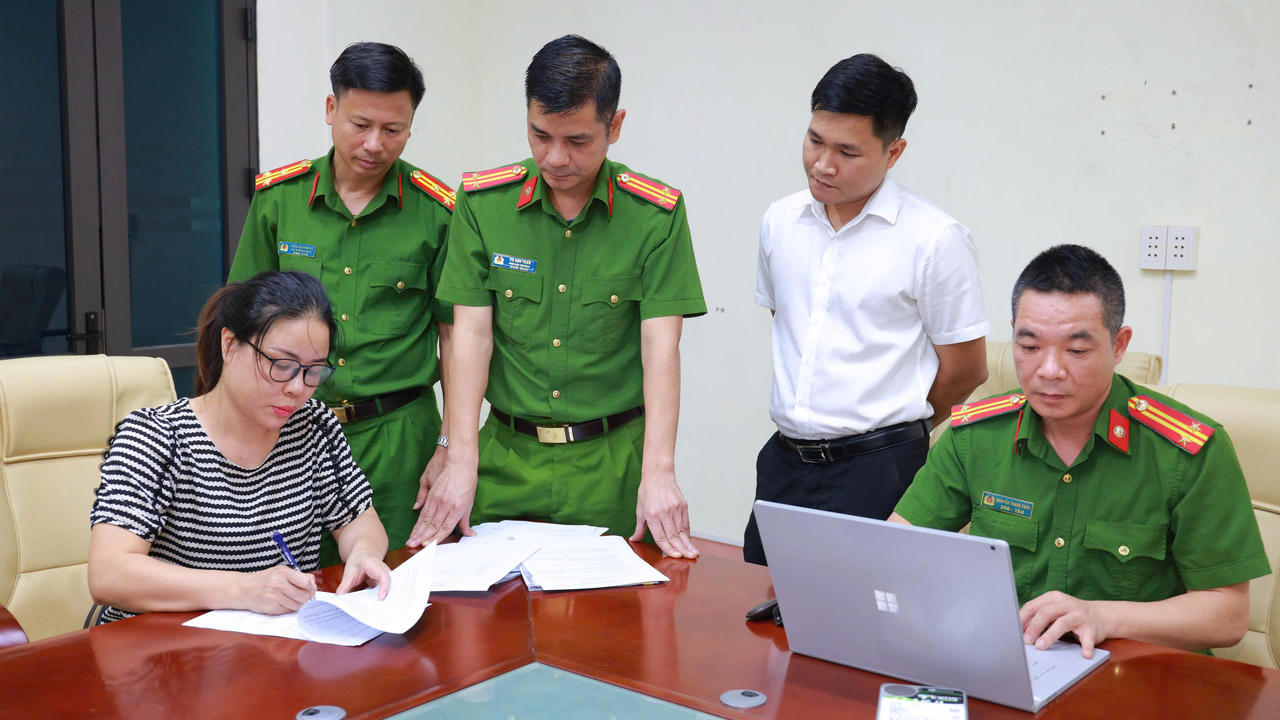 Công an Lào Cai bắt nguyên kế toán Ban quản lý Dự án ĐTXD huyện Bát Xát 