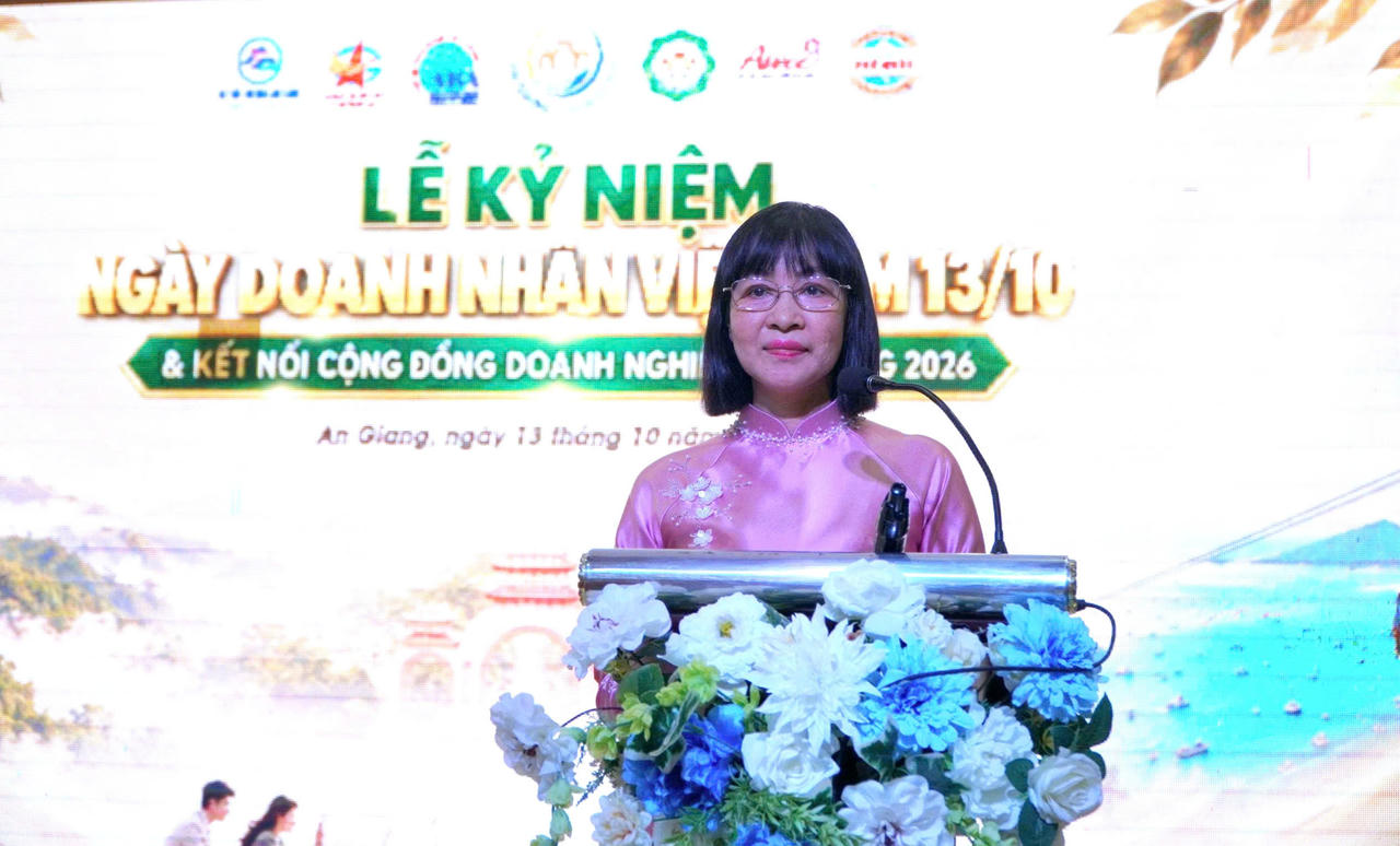 Bà Quảng Xuân Lụa - Giám đốc Trung tâm Xúc tiến Đầu tư, Thương mại và Du lịch tỉnh An Giang. Ảnh: Khánh Thùy