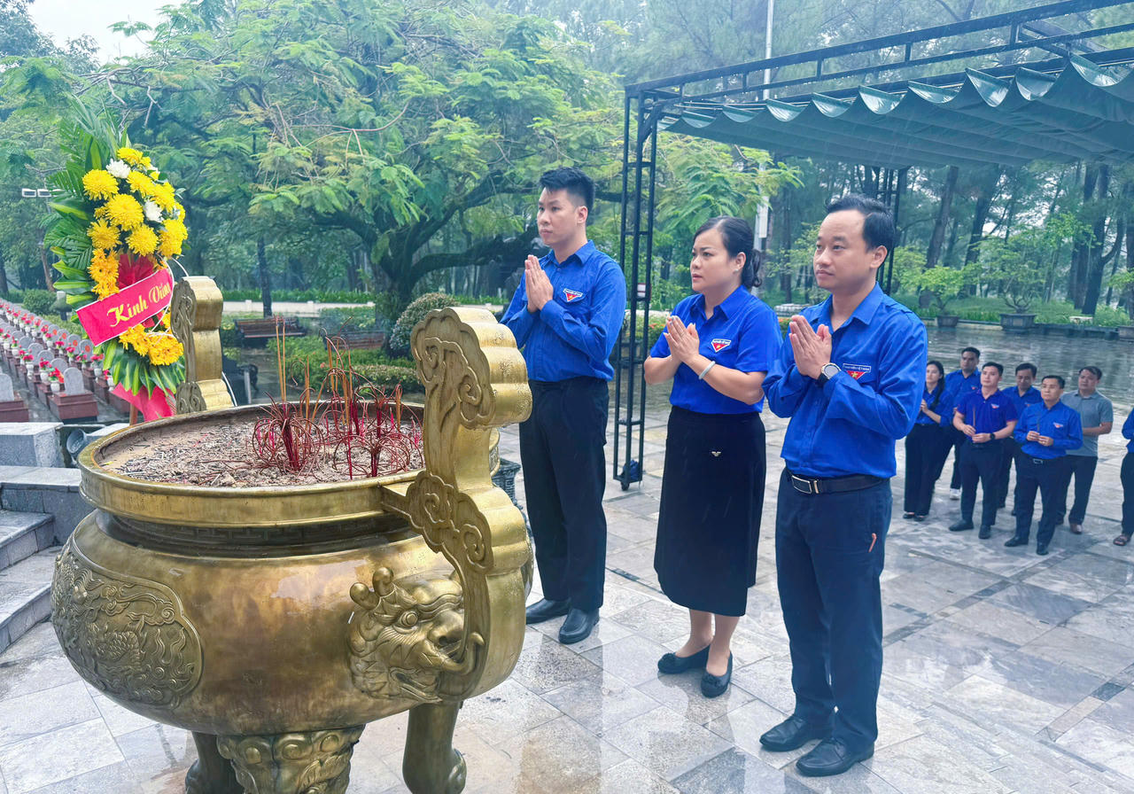 Tuổi trẻ Bộ Tư pháp đồng hành cùng thanh thiếu nhi vùng biên giới xã Lìa, Quảng Trị