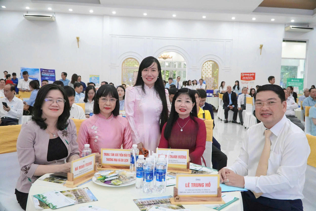 An Giang: Tôn vinh doanh nhân, tăng cường kết nối cộng đồng doanh nghiệp