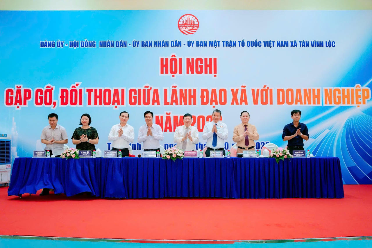 UBND xã Tân Vĩnh Lộc tổ chức hội nghị gặp gỡ, đối thoại giữa lãnh đạo xã với doanh nghiệp trên địa bàn