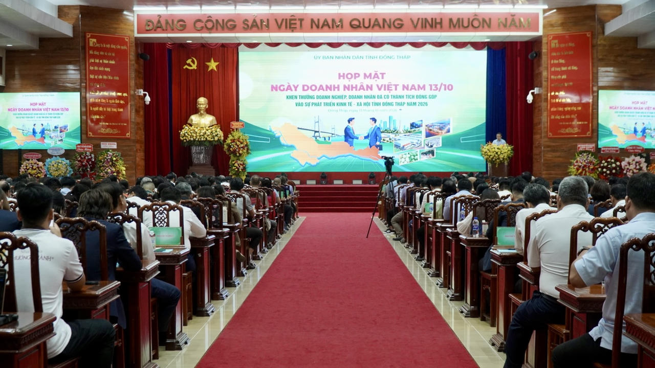 Quang cảnh buổi họp mặt. Ảnh: Kim Ngân