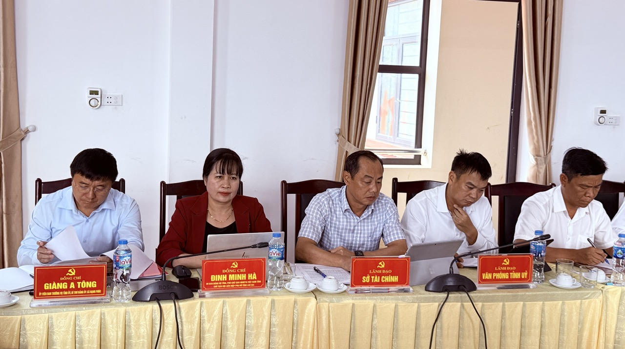 Phó Bí thư Tỉnh ủy Lào Cai chỉ đạo tháo gỡ khó khăn tại xã Tà Xi Láng