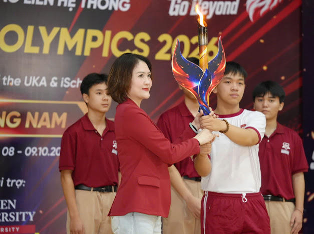 Cheerleading 'đốt cháy' khán đài UKA & iSchool Olympics 2026