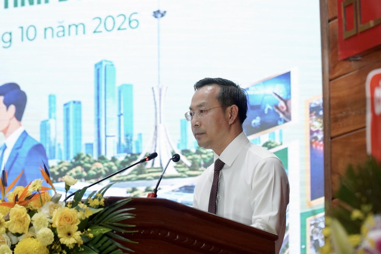 Ông Nguyễn Thanh Nhàn - Phó Bí thư Tỉnh ủy, Chủ tịch UBND tỉnh Đồng Tháp phát biểu tại buổi họp mặt. Ảnh: Kim Ngân