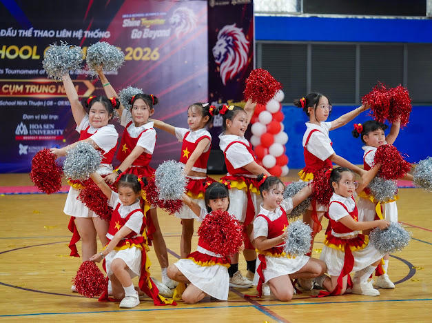 Là bộ môn lần đầu được đưa vào tổ chức, cheerleading đón nhận sự hưởng ứng tích cực của người tham dự Giải thi đấu UKA & iSchool Olympics 2026