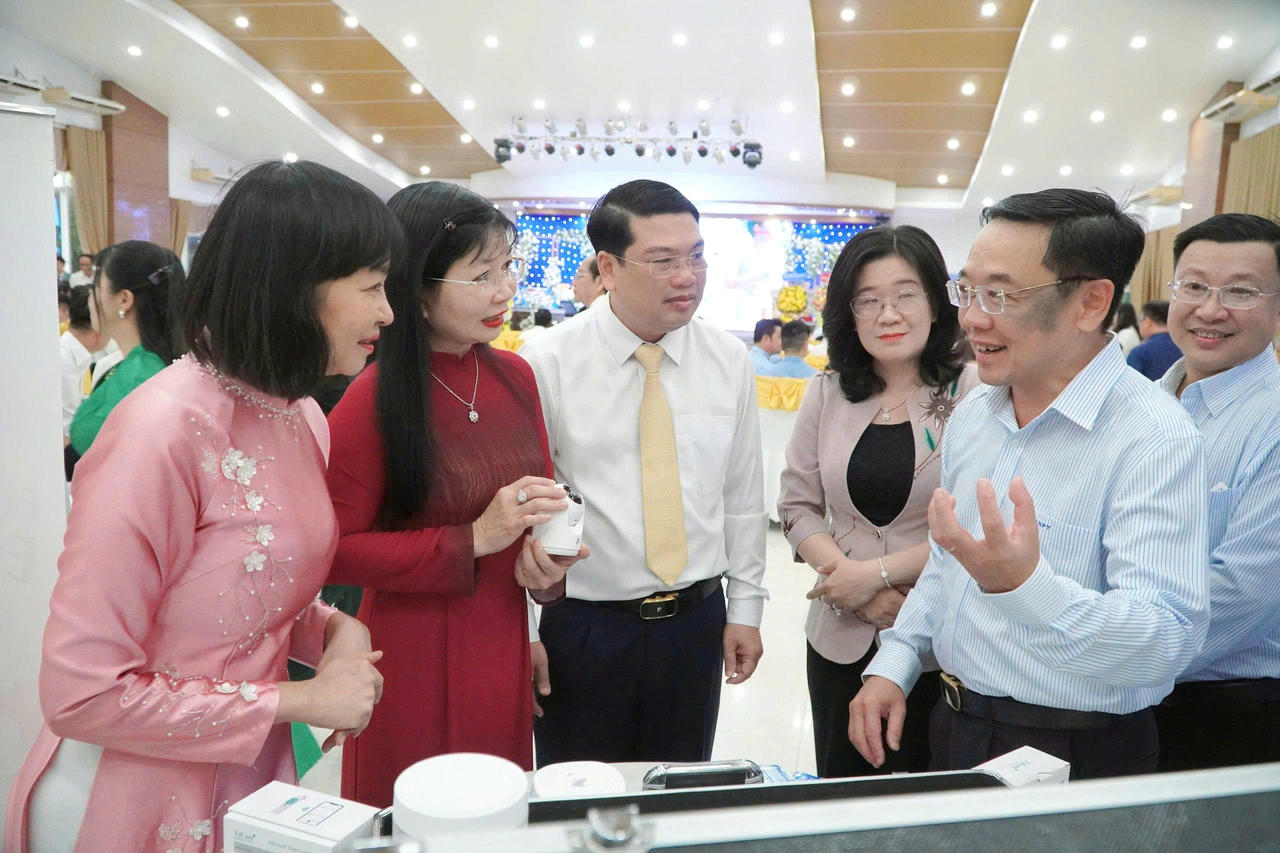 An Giang: Tôn vinh doanh nhân, tăng cường kết nối cộng đồng doanh nghiệp