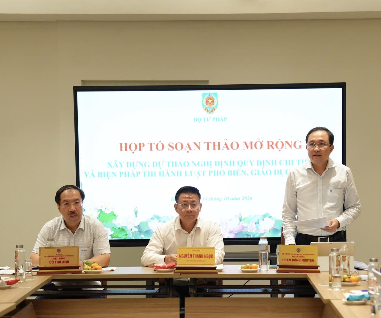 Phó Cục trưởng Cục PBGDPL và Trợ giúp pháp lý&nbsp;Phan Hồng Nguyên phát biểu