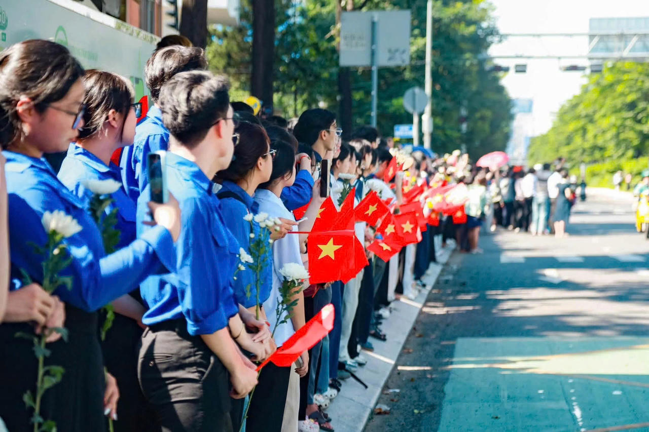 Trang nghiêm, xúc động đưa các Anh hùng liệt sĩ về an nghỉ tại Nghĩa trang Liệt sĩ TP Hồ Chí Minh